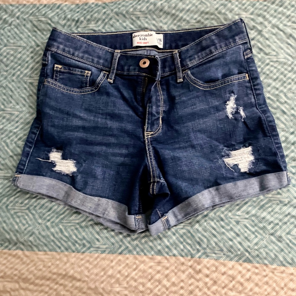 Abercrombie kids Blue Jean Shorts size 15/16